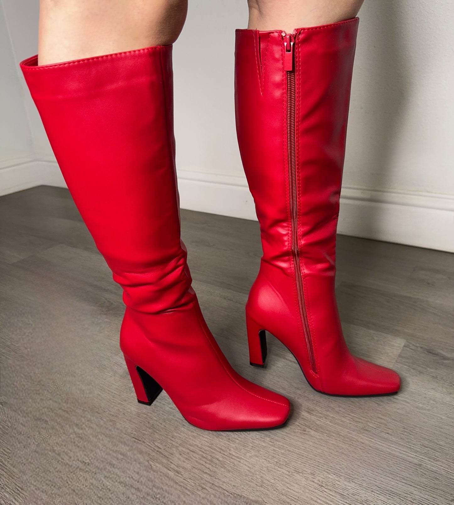 Bloody Red heel boot