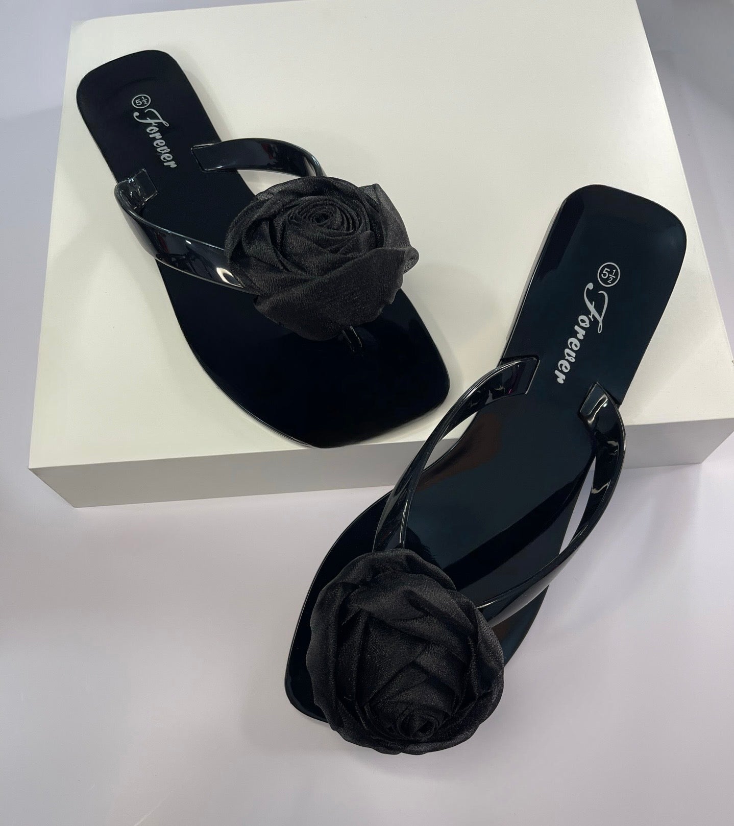 Rose black sandal
