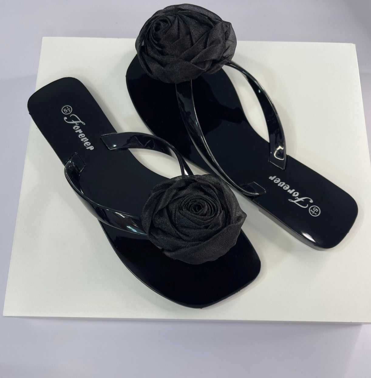 Rose black sandal