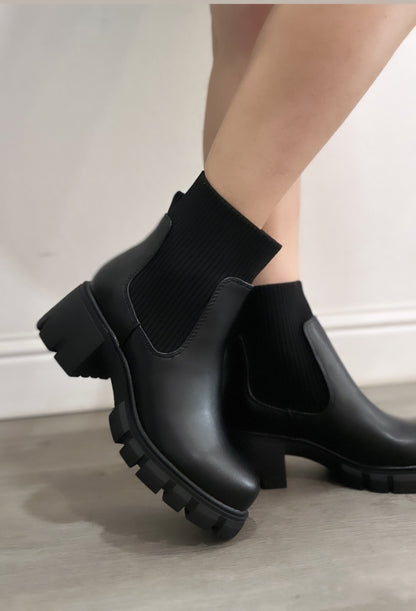 Zordy Chelsea Boots