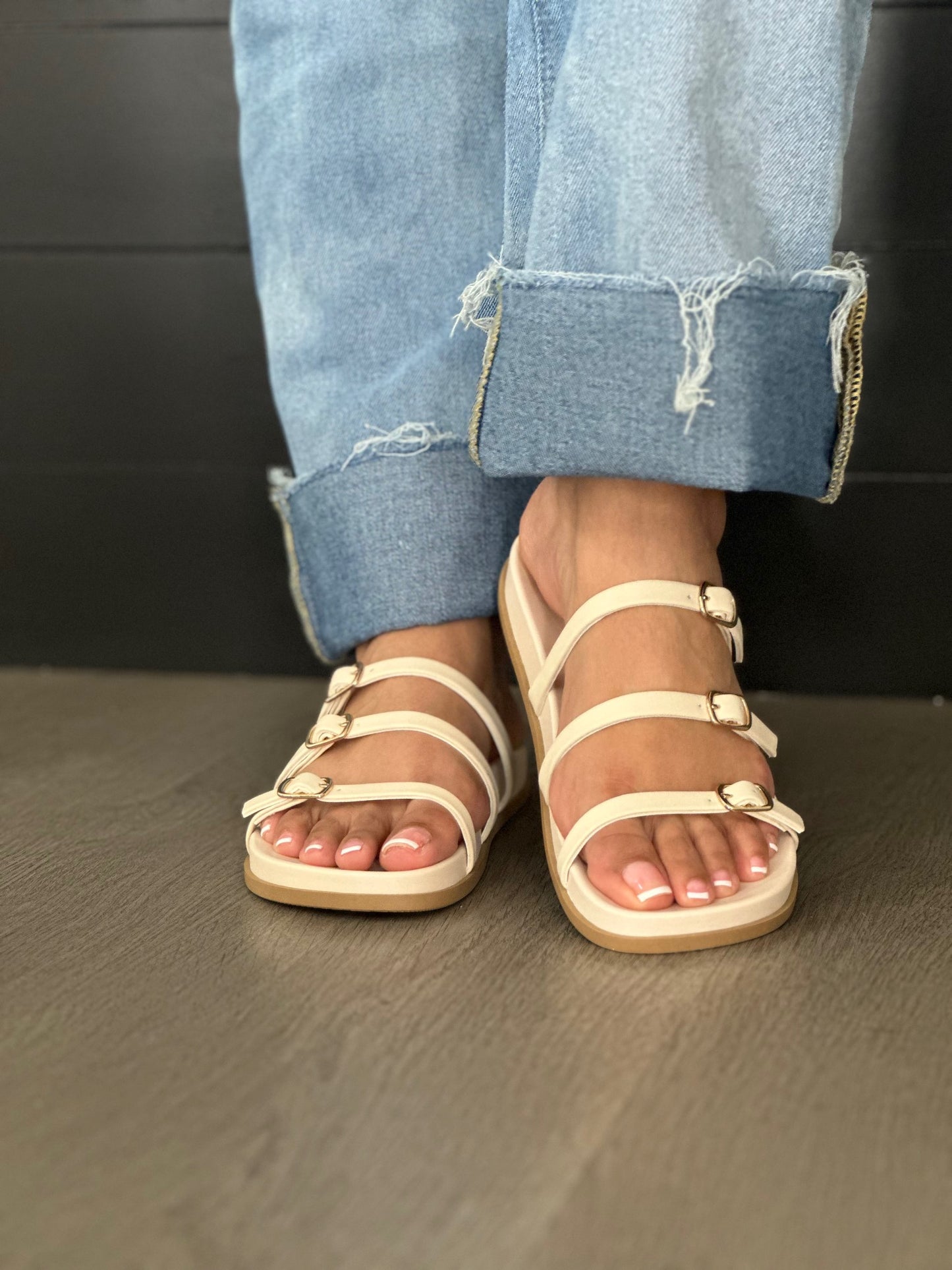 Elvina Off White Sandal