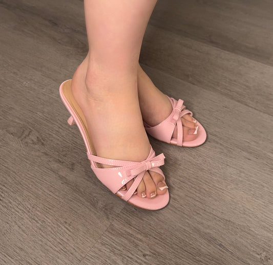 Vicky Pink kitten heel