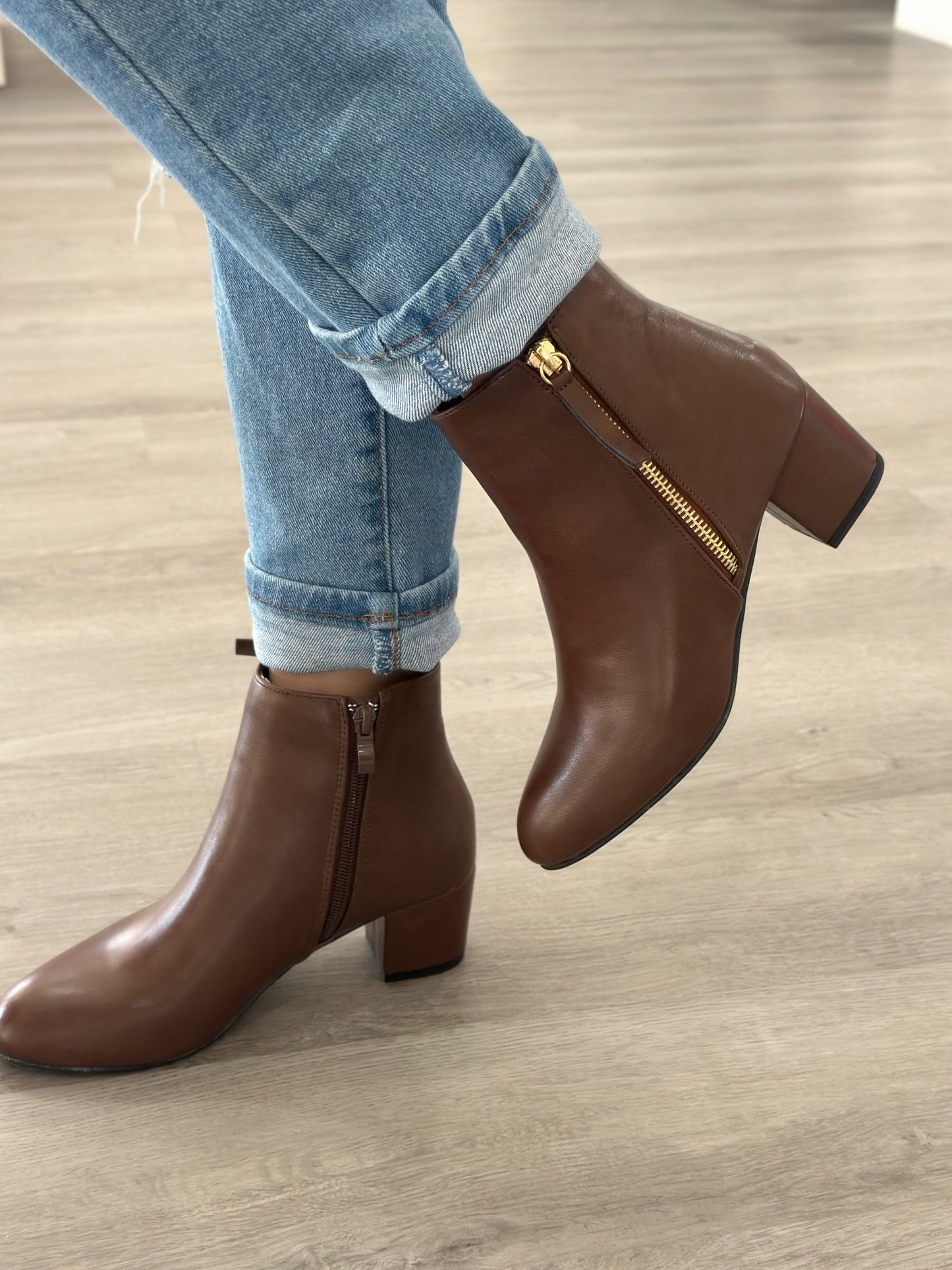 Jasmine boots