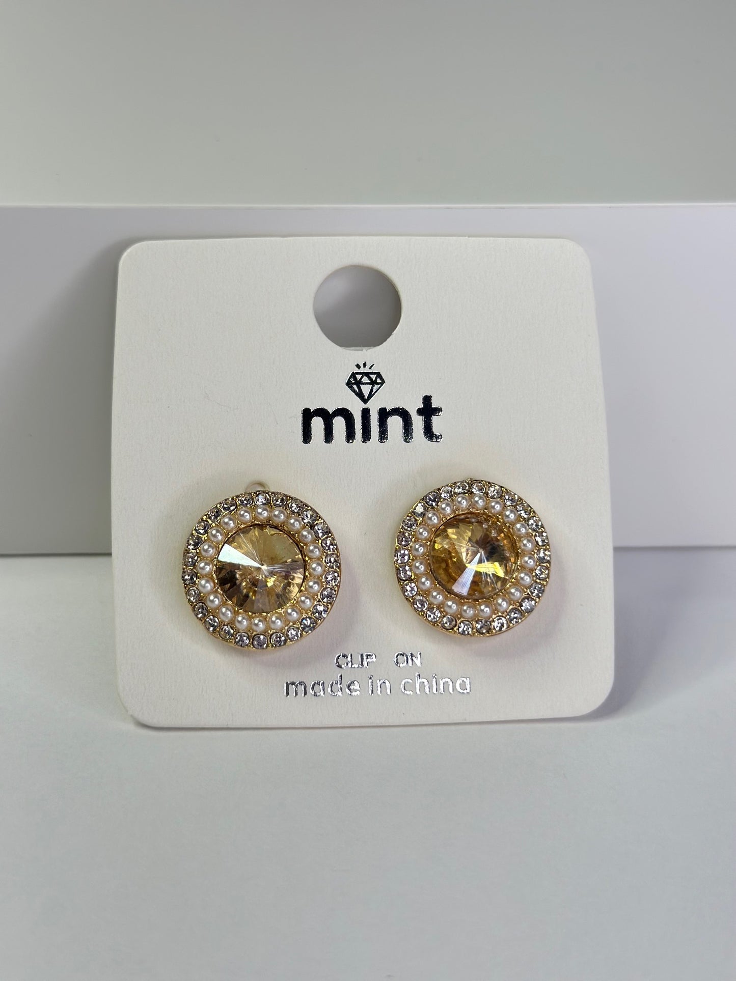 Glamorous Stud Earrings