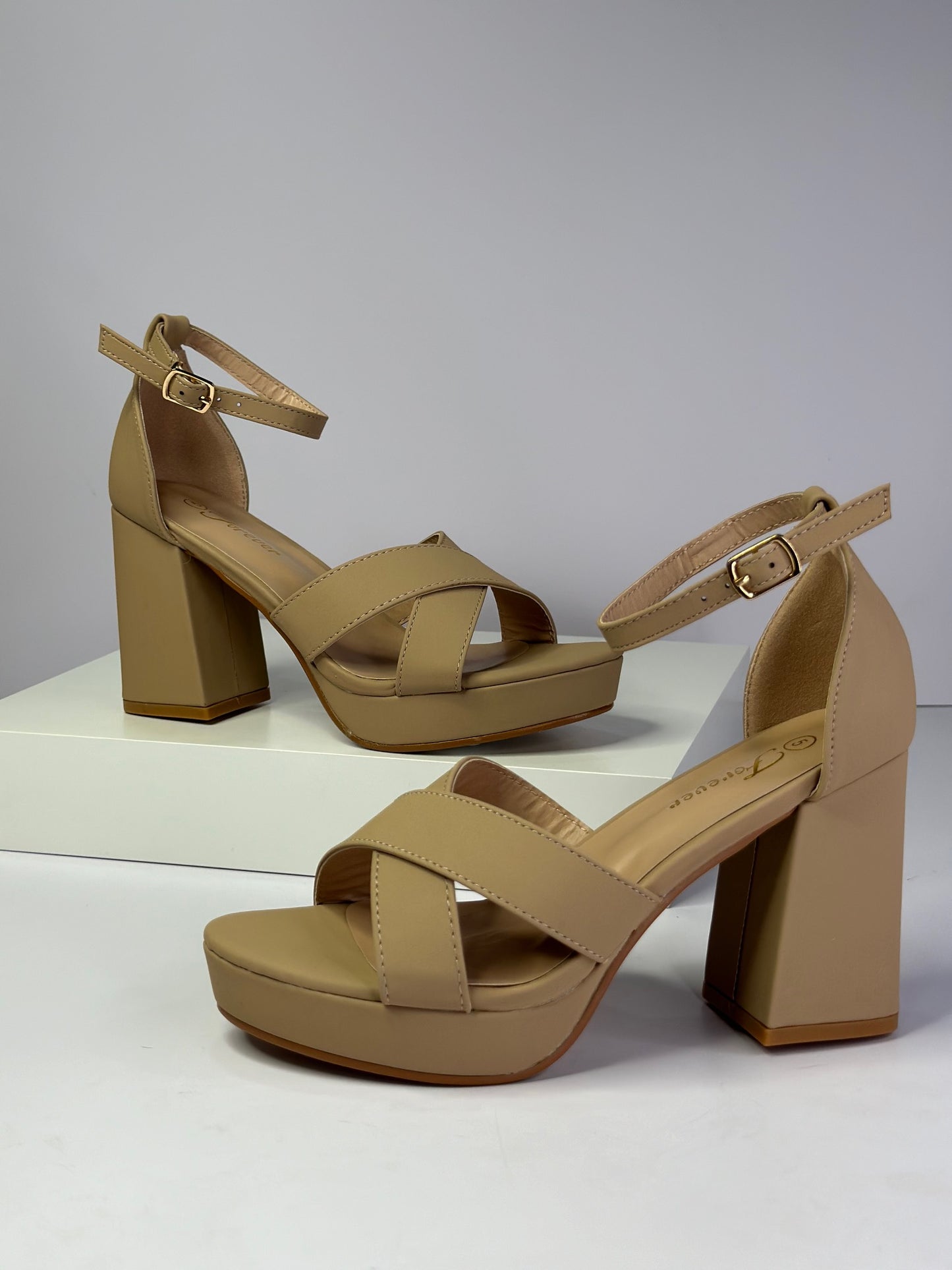 Alondra Platform Chunky Heels