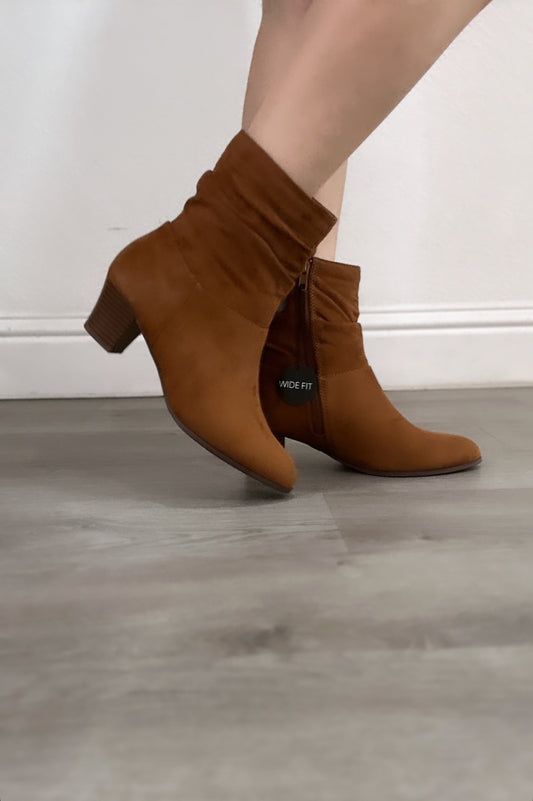 Hazel WIDE boots