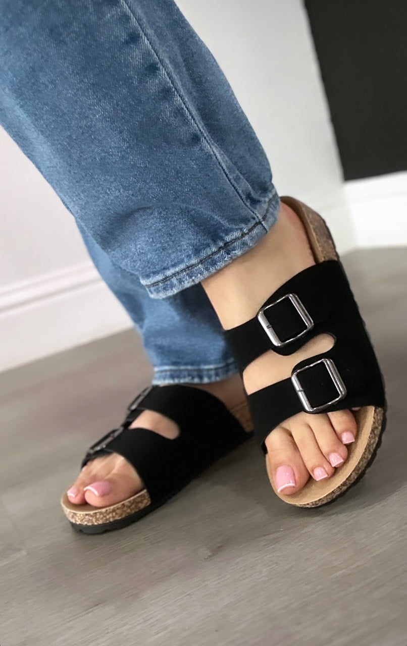 Aleyna sandals