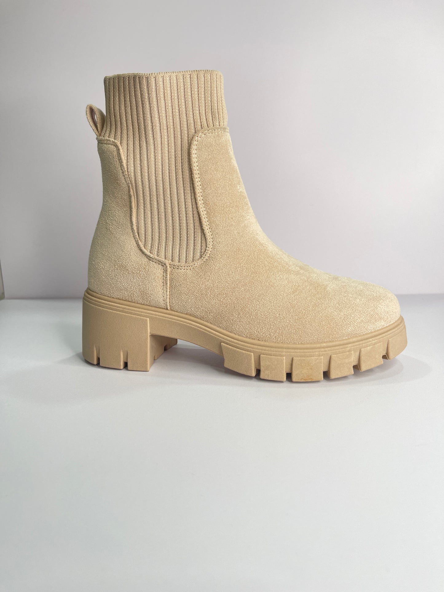 Arctic Chelsea Boots