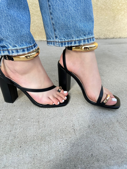 Majestic Black Heel